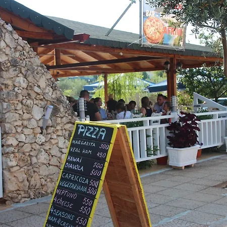 Afrimi * Ksamil